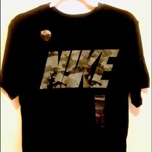 Men Nike Tee